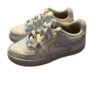 Nike Air Force 1 AF1 Shoes Youth Size 4.5Y Triple White Low Sneakers FV5951-111